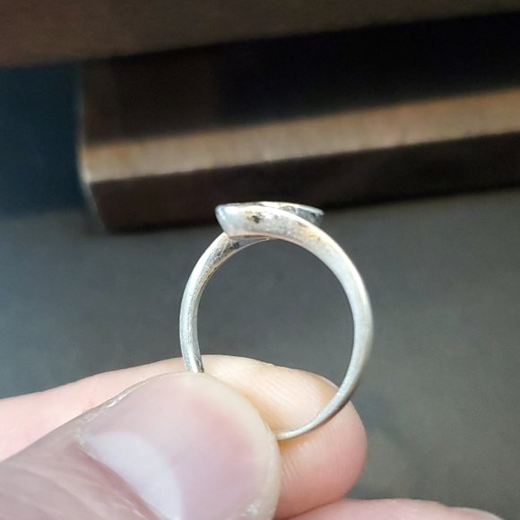 Size 7 925 Sterling Silver Slightly Rustic Double CZ Gem Ring - Picture 3 of 7